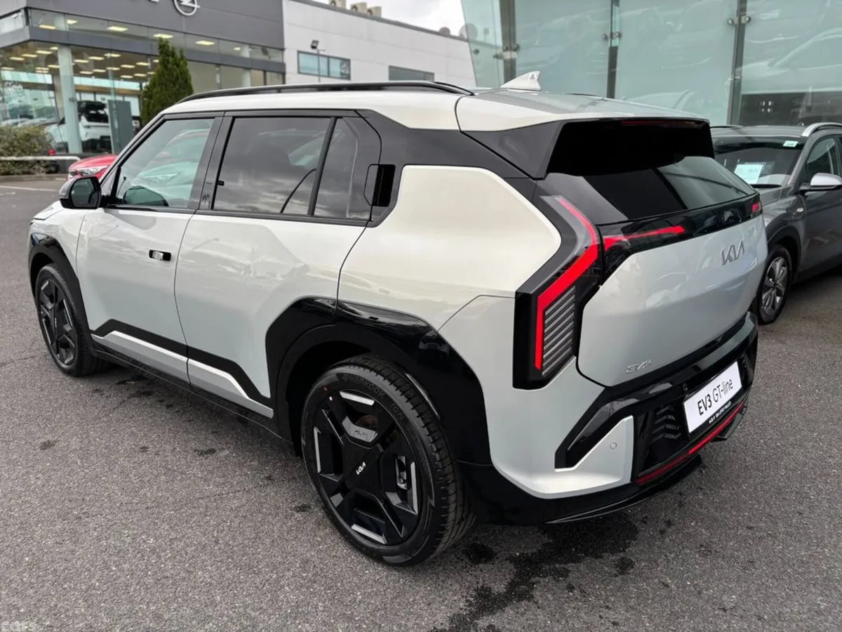Kia EV3 SUV, Electric, 2027, Silver