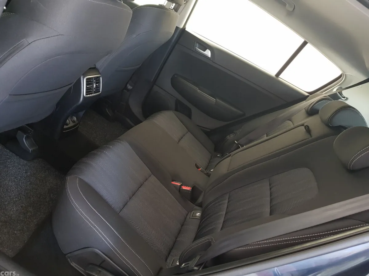 Kia Sportage MPV, Diesel, 2020, Blue
