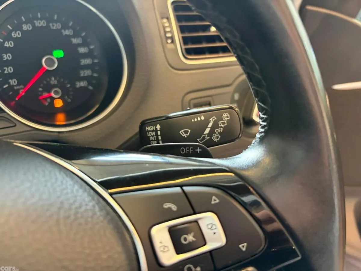Volkswagen Polo Hatchback, Petrol, 2015, Silver