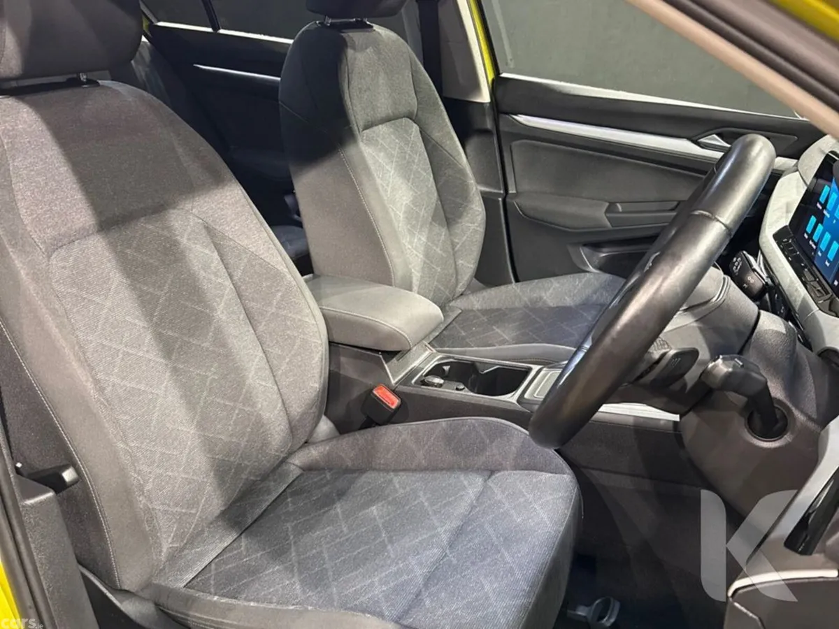 Volkswagen Golf Hatchback, Petrol Hybrid, 2022, Yellow