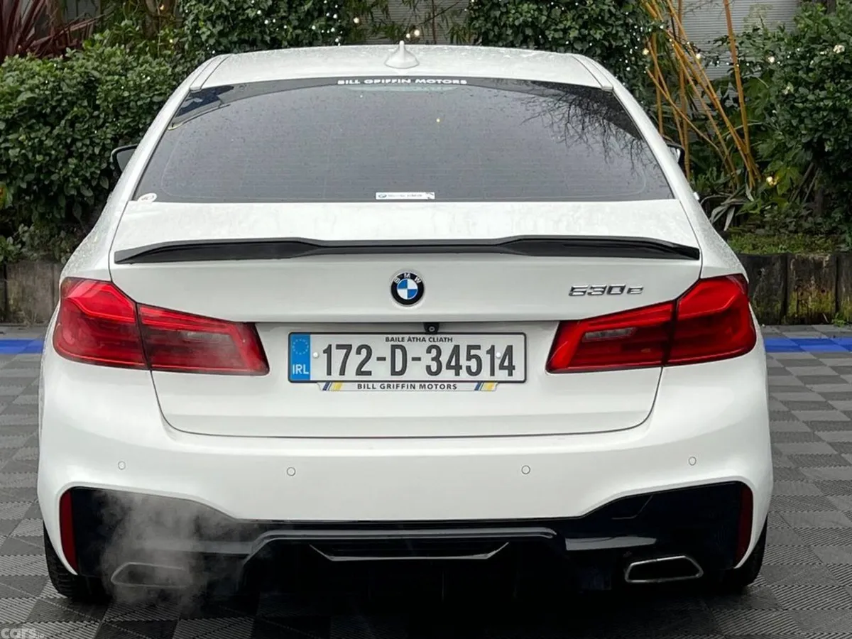 BMW 5-Series Saloon, Petrol Plug-in Hybrid, 2017, White