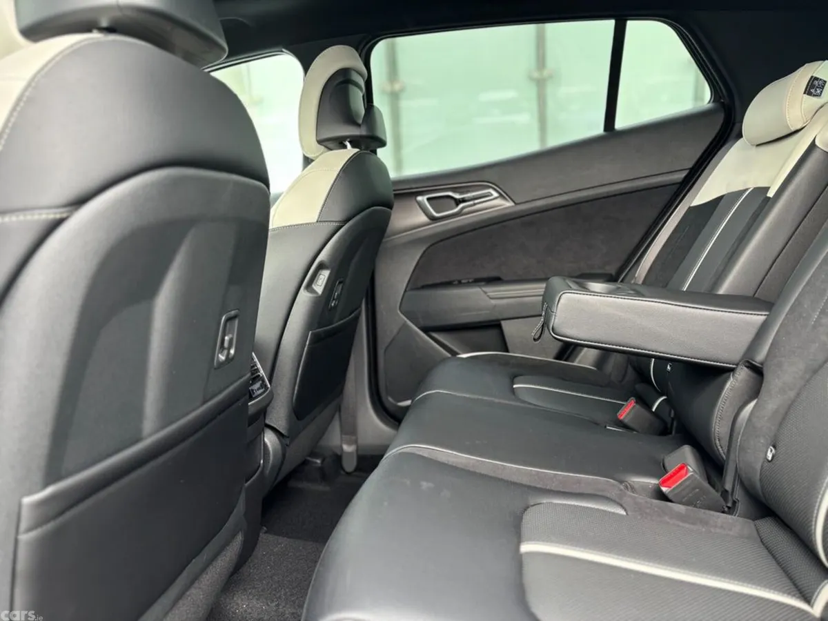 Kia Sportage SUV, Diesel, 2027, Red