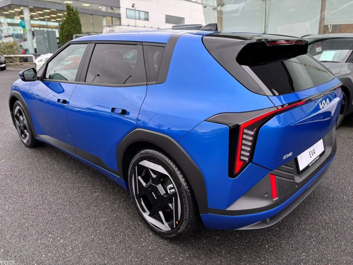 Kia EV4 Hatchback, Electric, 2027, Blue