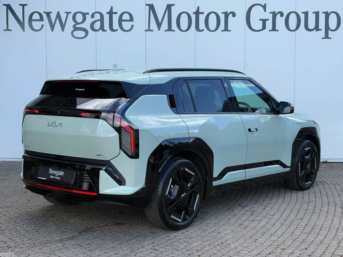 Kia EV3 Hatchback, Electric, 2027, Green