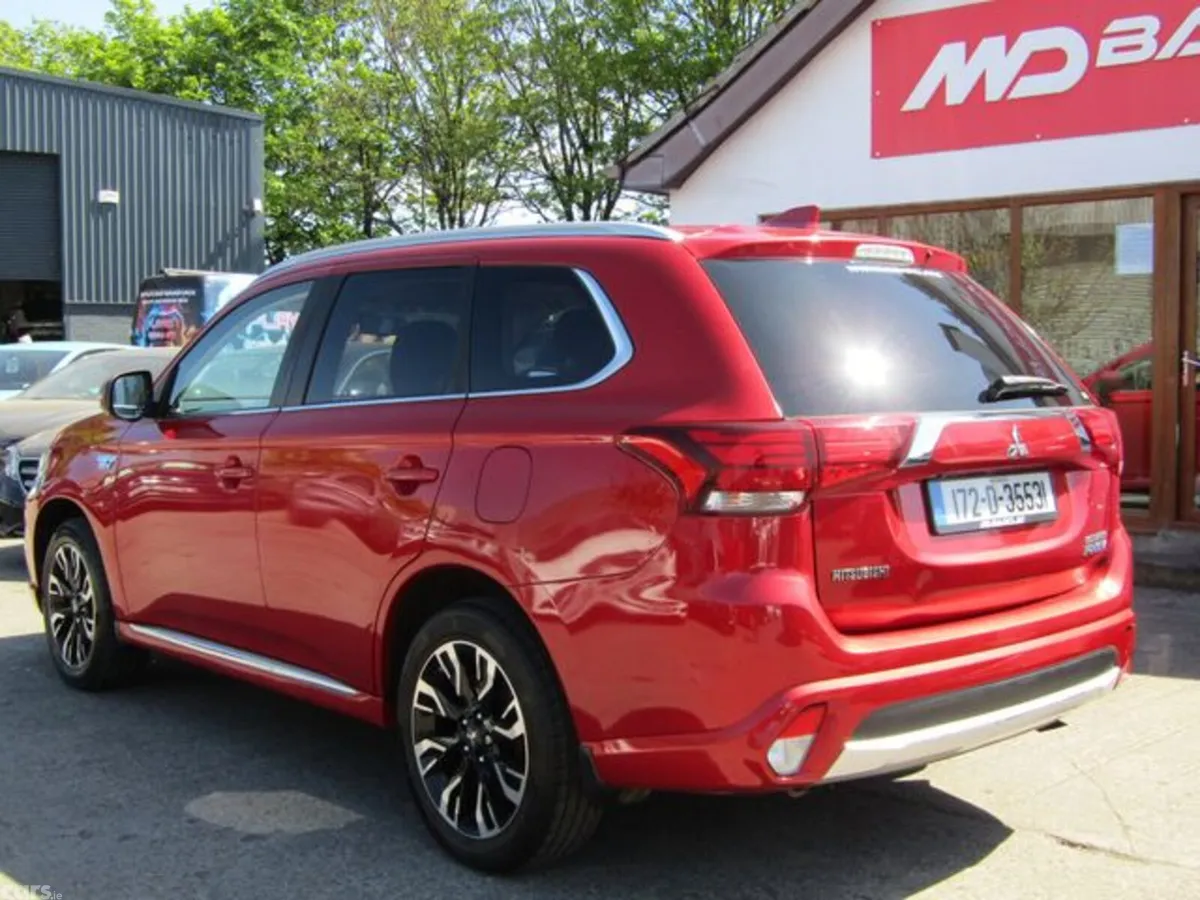 Mitsubishi Outlander Estate, Petrol Plug-in Hybrid, 2017, Red