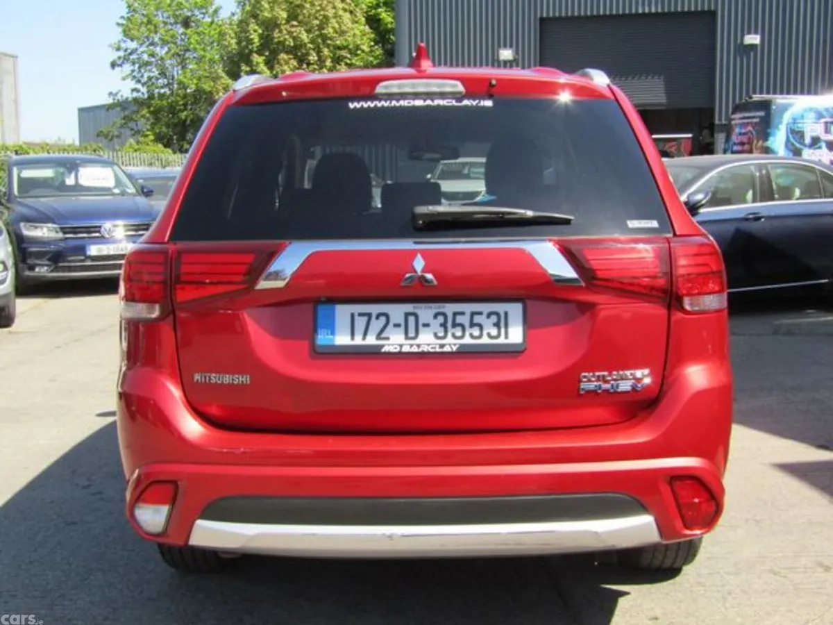 Mitsubishi Outlander Estate, Petrol Plug-in Hybrid, 2017, Red