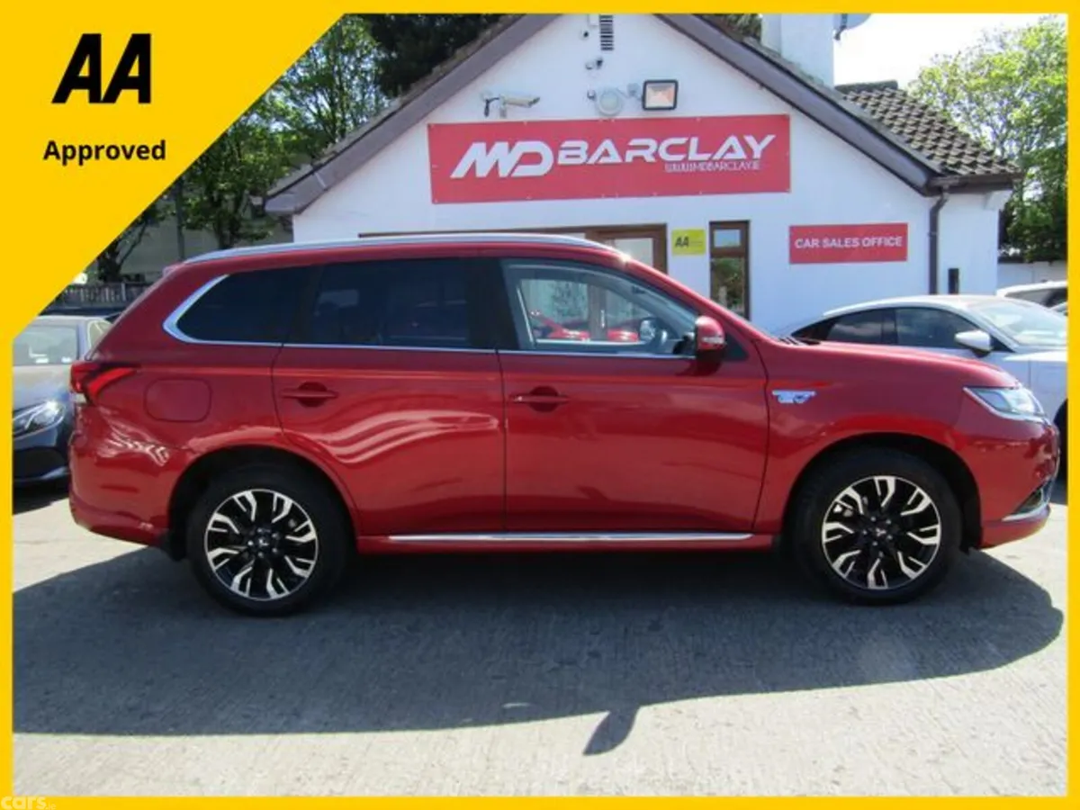 Mitsubishi Outlander Estate, Petrol Plug-in Hybrid, 2017, Red