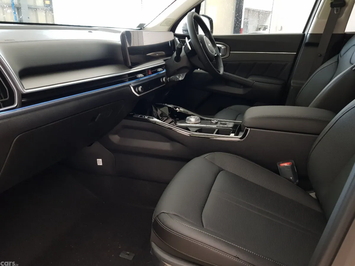 Kia Sorento MPV, Diesel, 2026, Brown