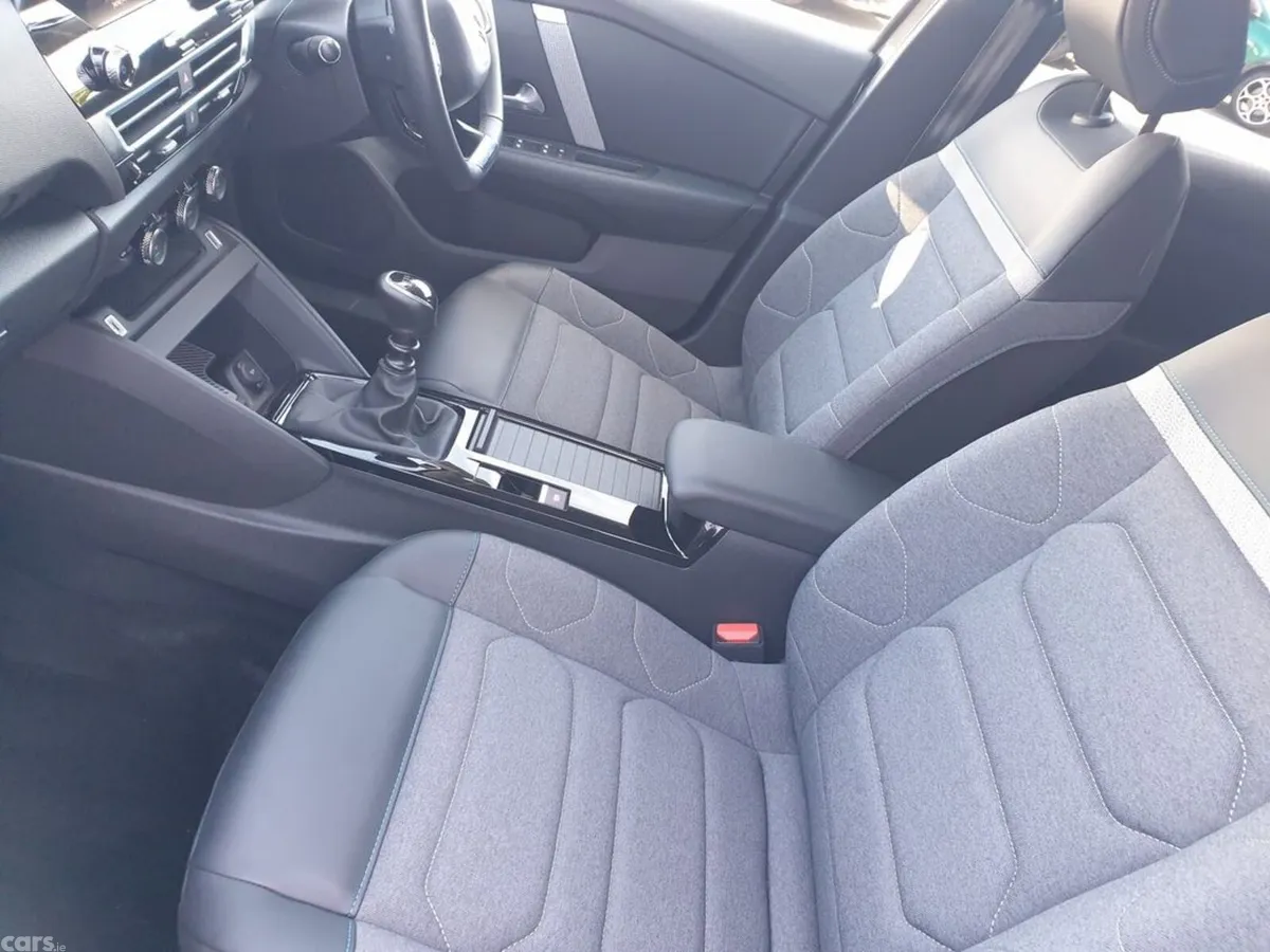 Citroen C4 Hatchback, Petrol, 2024, Grey