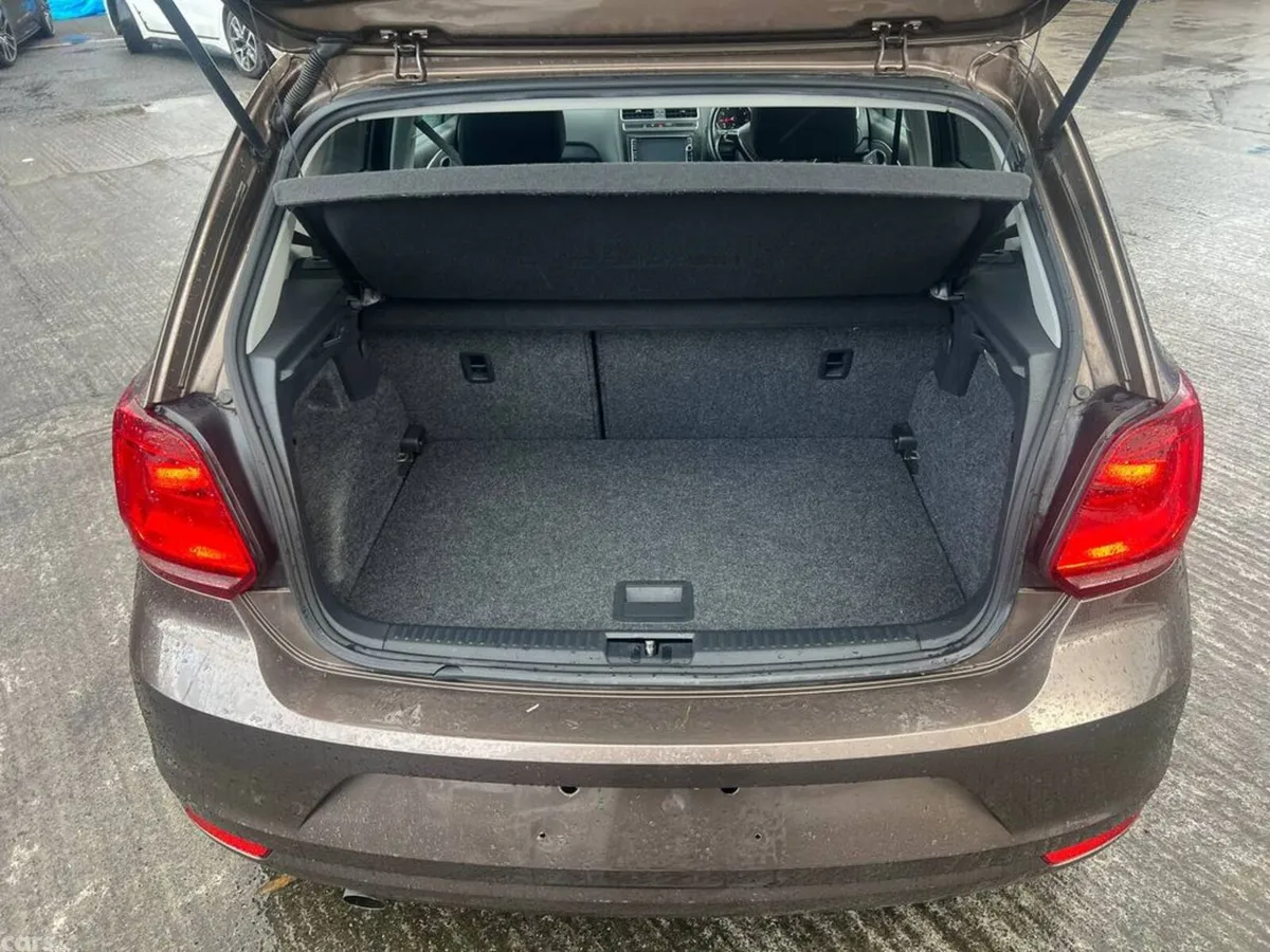 Volkswagen Polo Hatchback, Petrol, 2016, Brown