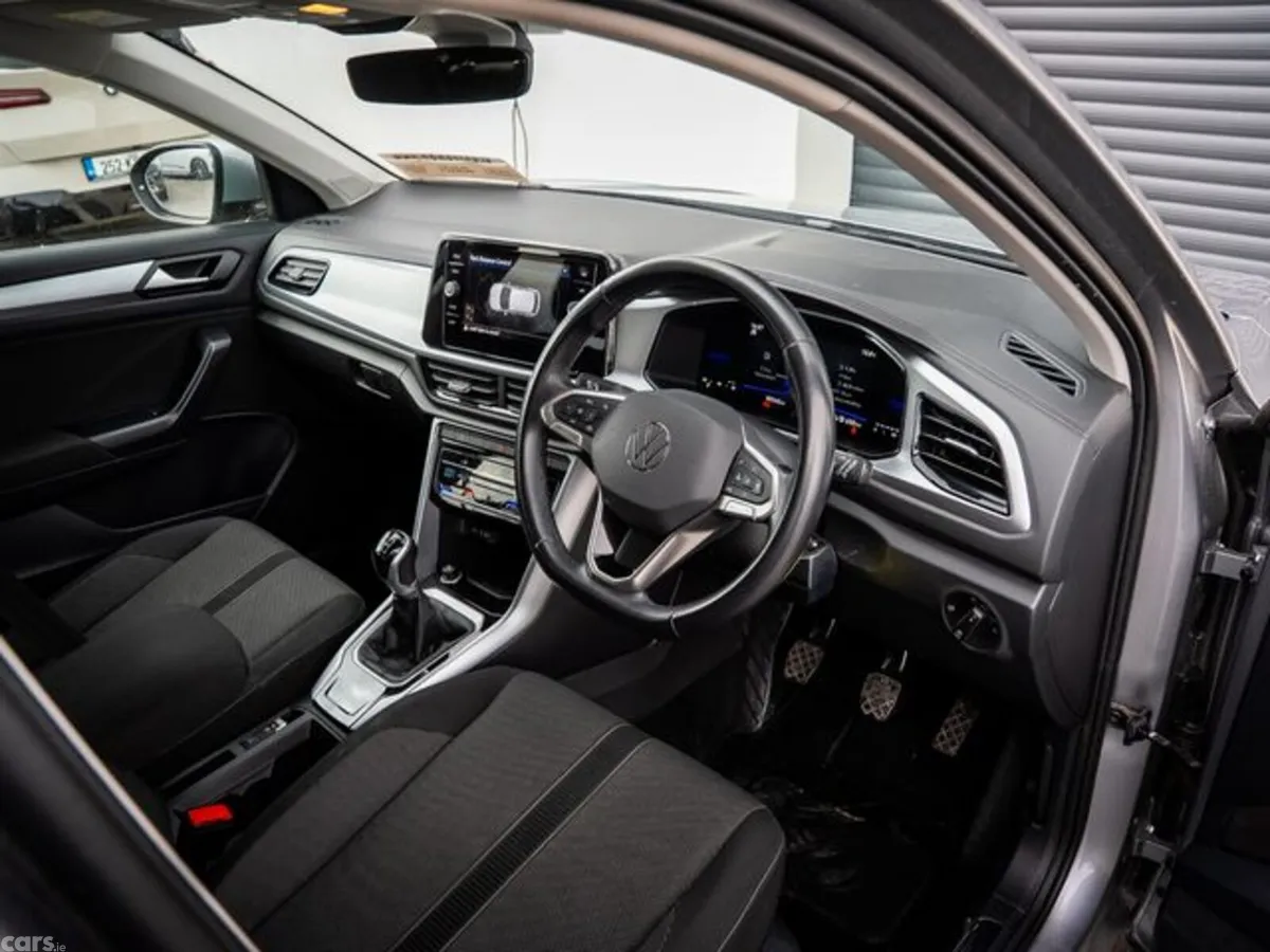 Volkswagen T-Roc Estate, Petrol, 2023, Grey