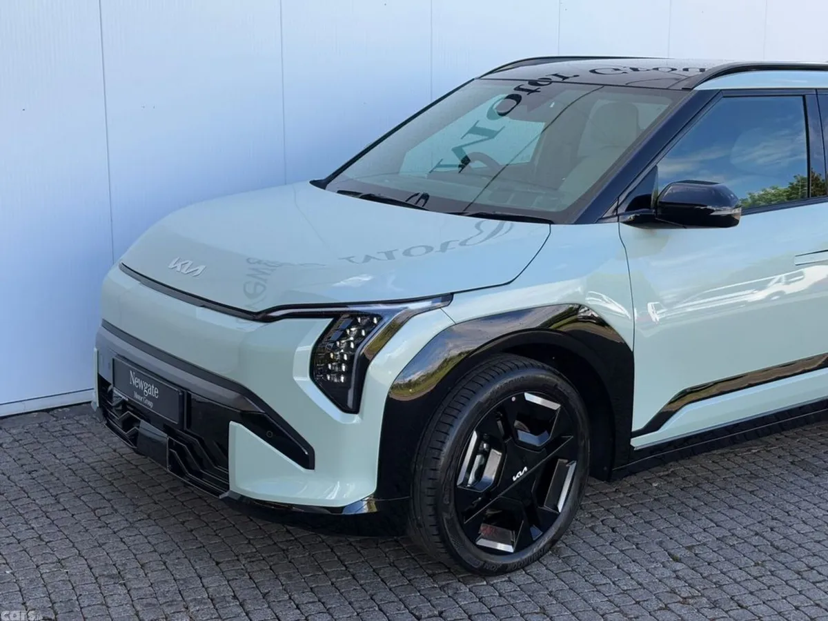 Kia EV3 Hatchback, Electric, 2027, Green