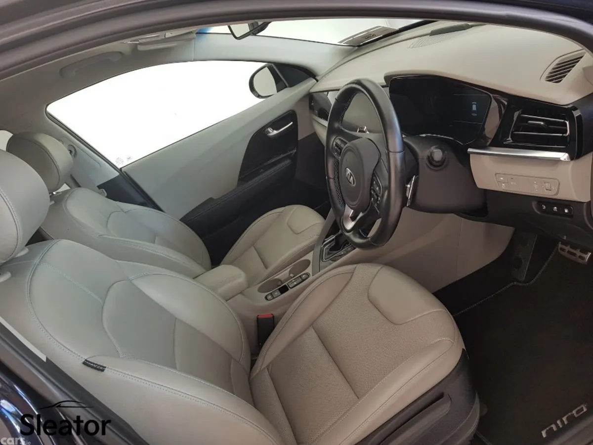 Kia Niro Estate, Petrol Plug-in Hybrid, 2020, Blue