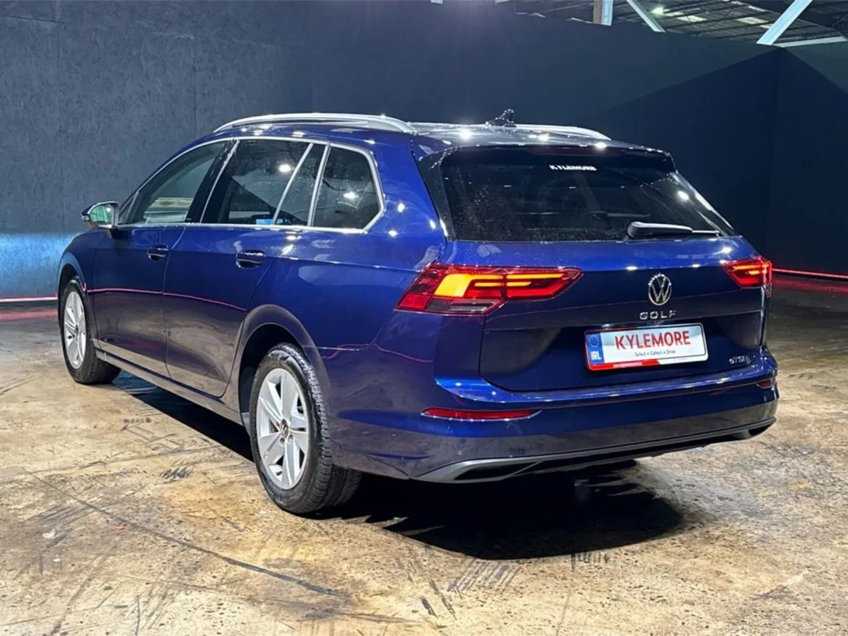 Volkswagen Golf Estate, Petrol Hybrid, 2023, Blue