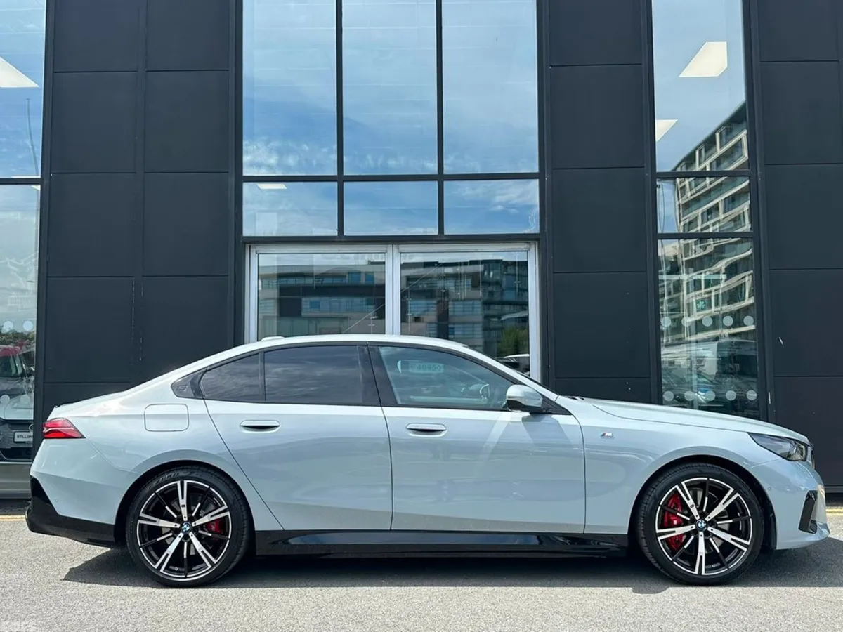 BMW i5 Saloon, Electric, 2026, Grey