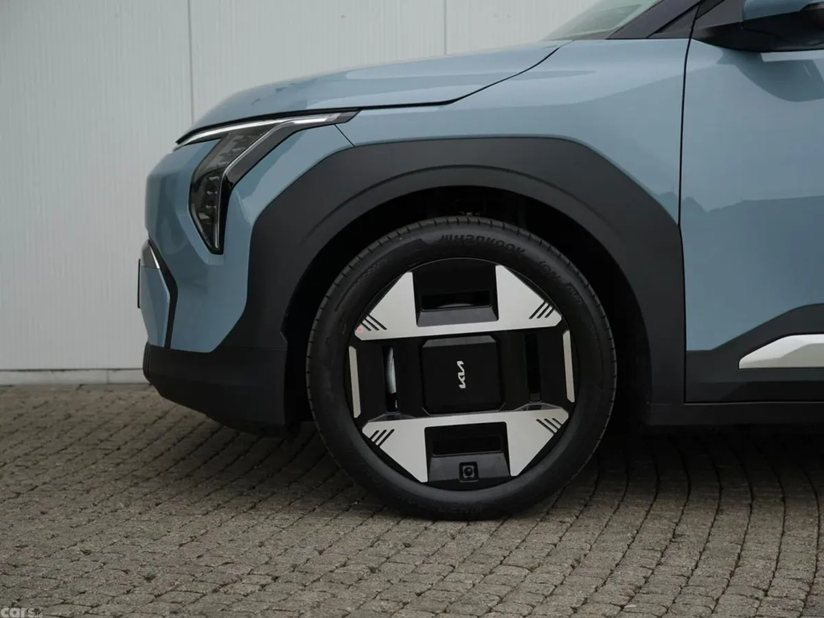 Kia EV3 Hatchback, Electric, 2027, Blue