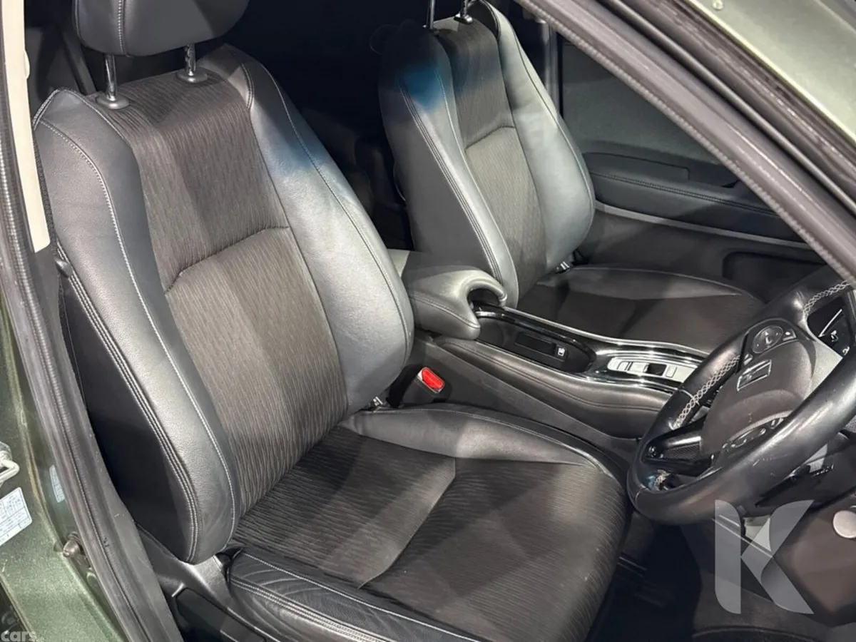 Honda Vezel SUV, Petrol Hybrid, 2020, Green