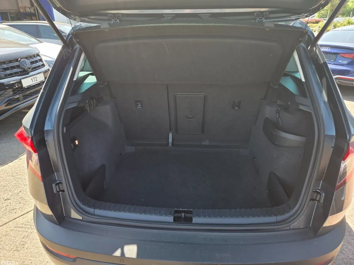 Skoda Karoq Estate, Diesel, 2019, Grey
