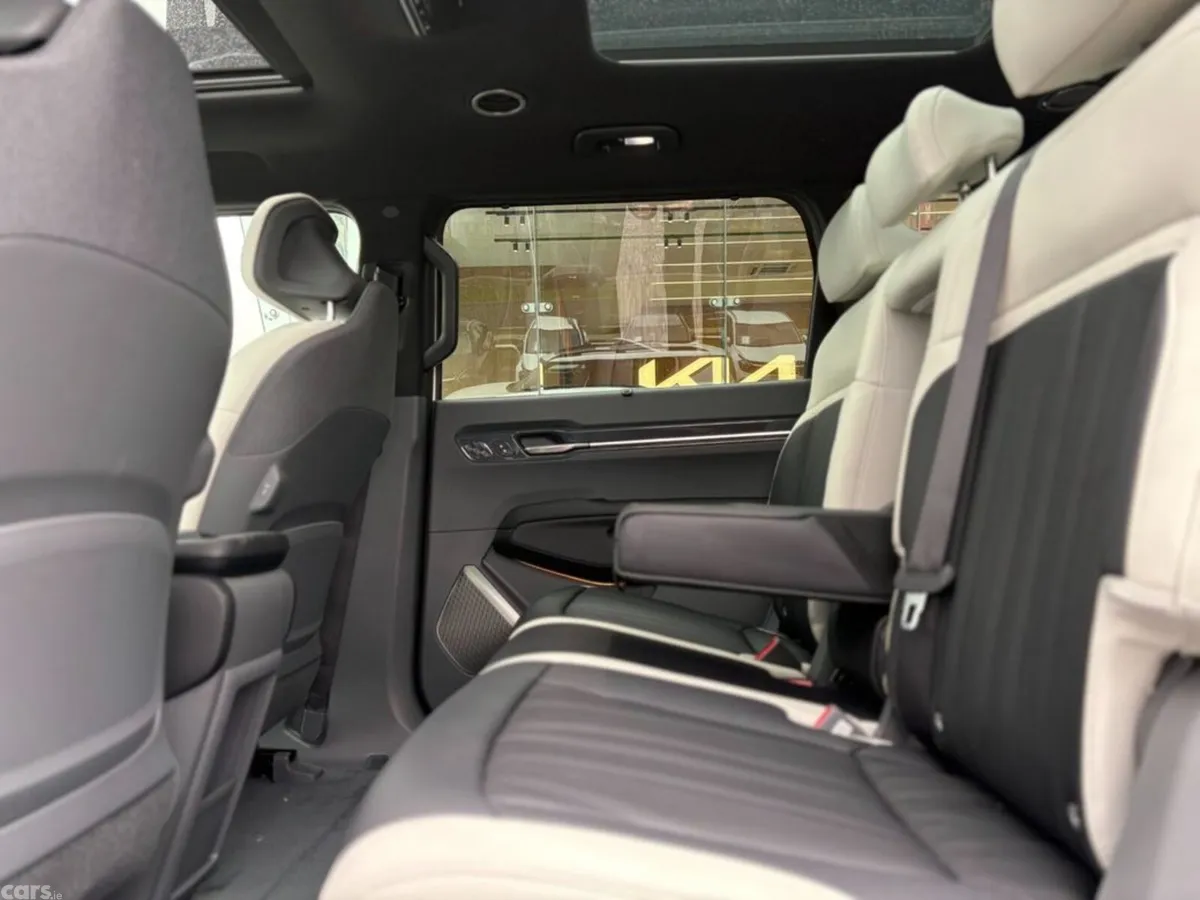 Kia EV9 SUV, Electric, 2027, White