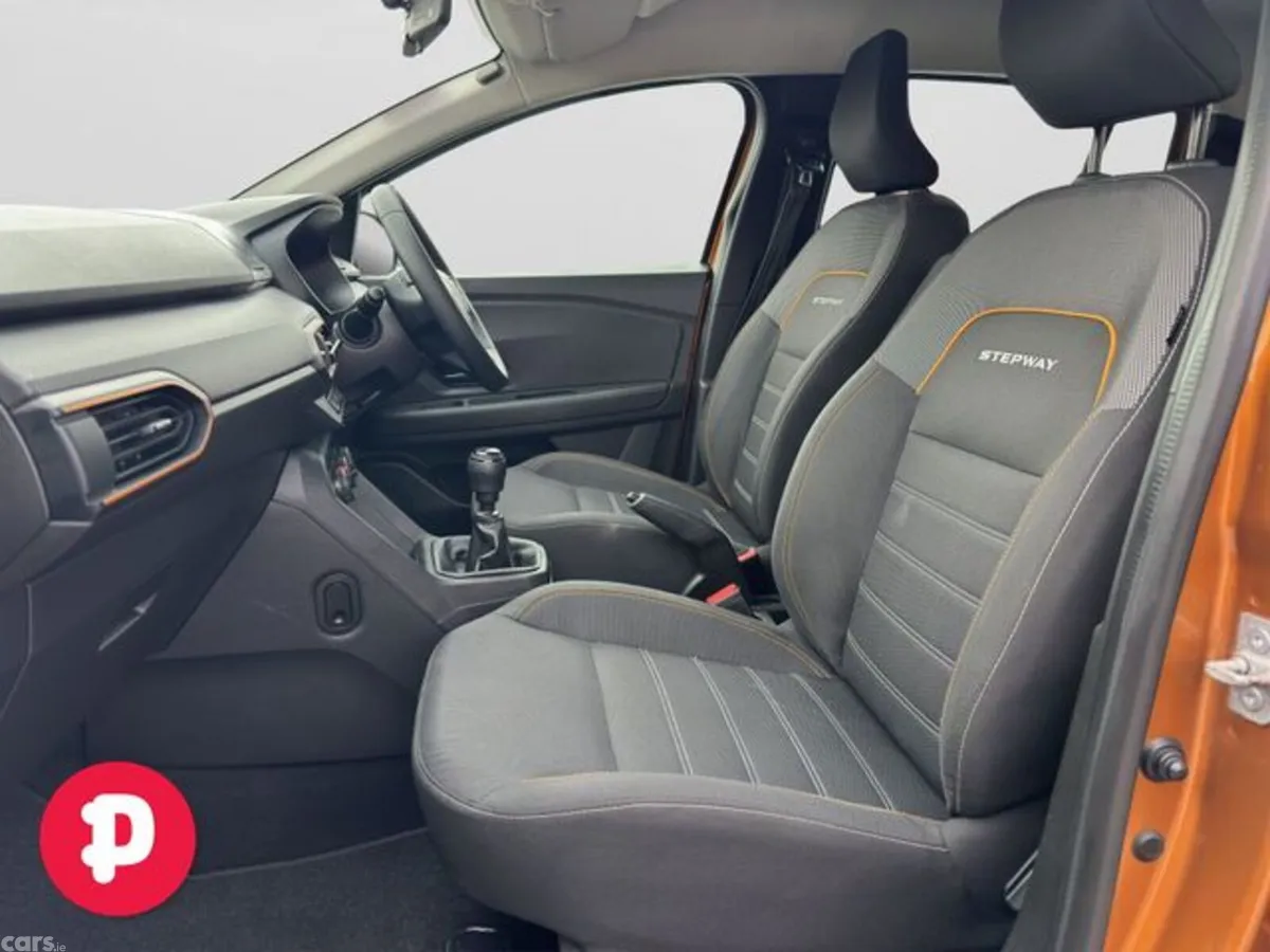 Dacia Sandero MPV, Petrol, 2022, Orange