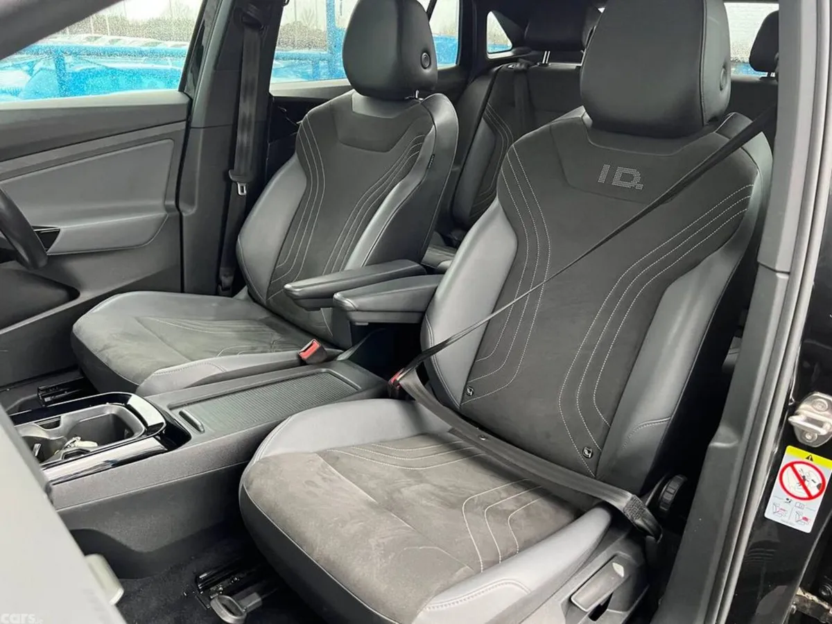 Volkswagen ID.5 SUV, Electric, 2023, Black