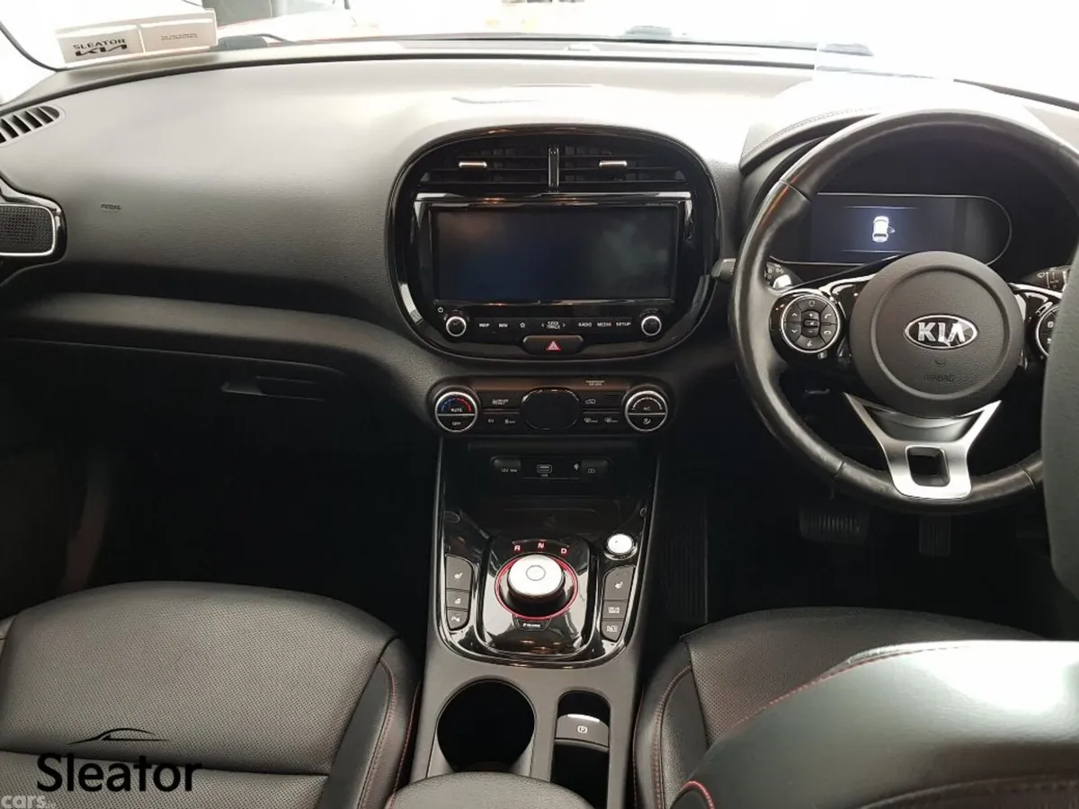 Kia Soul Hatchback, Electric, 2019, Red