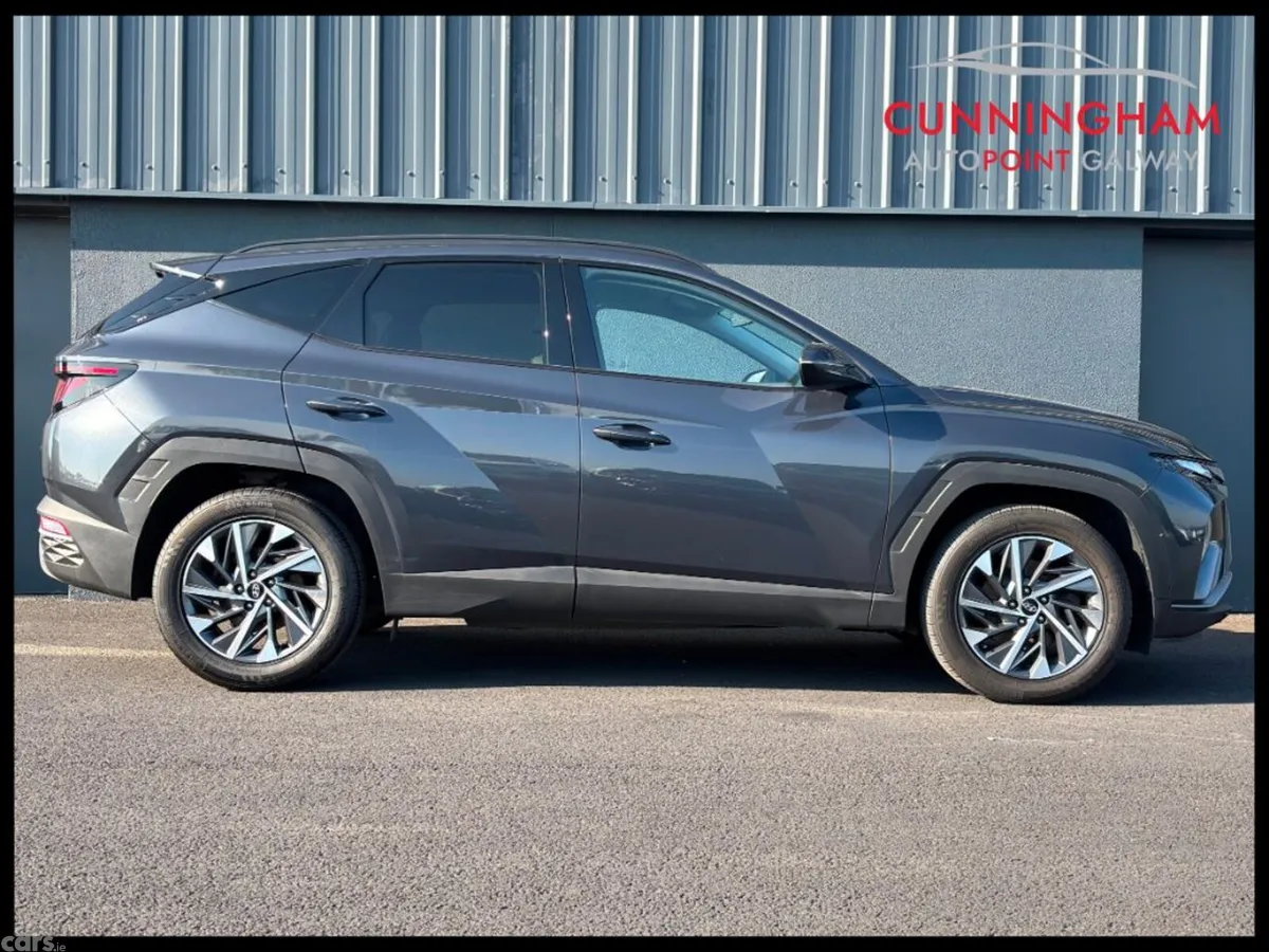 Hyundai Tucson MPV, Diesel, 2022, Grey