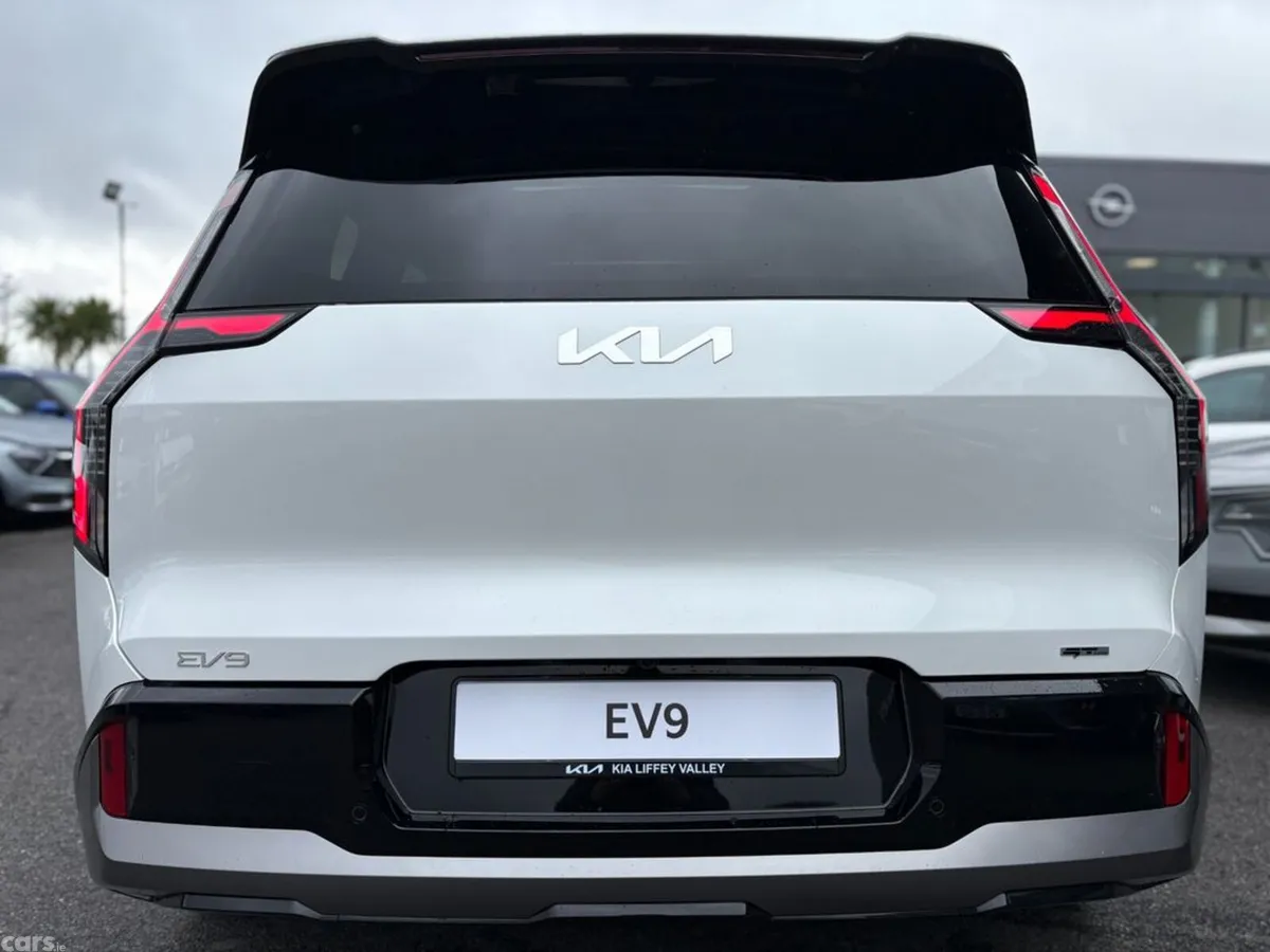 Kia EV9 SUV, Electric, 2027, White