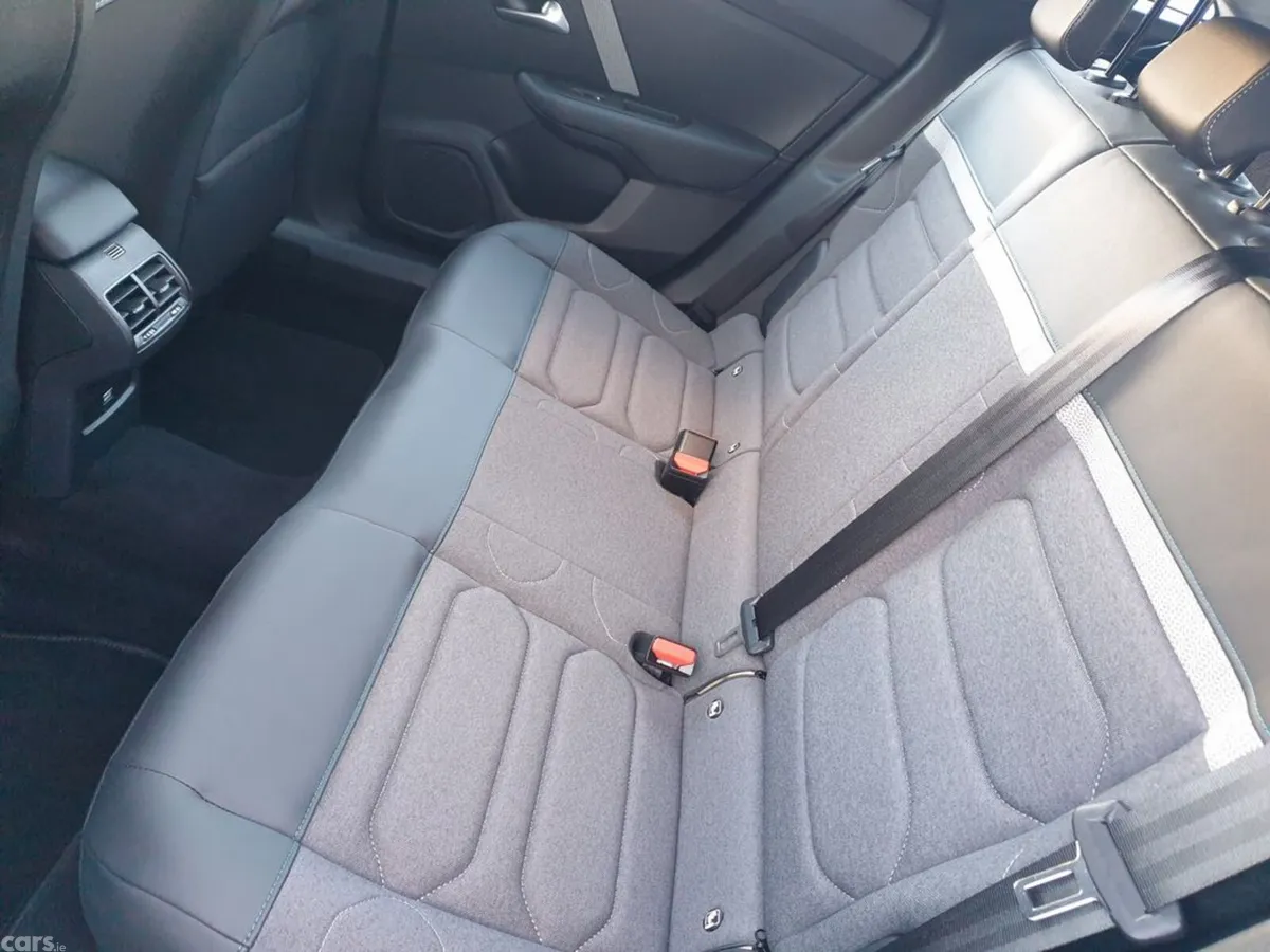Citroen C4 Hatchback, Petrol, 2025, Grey
