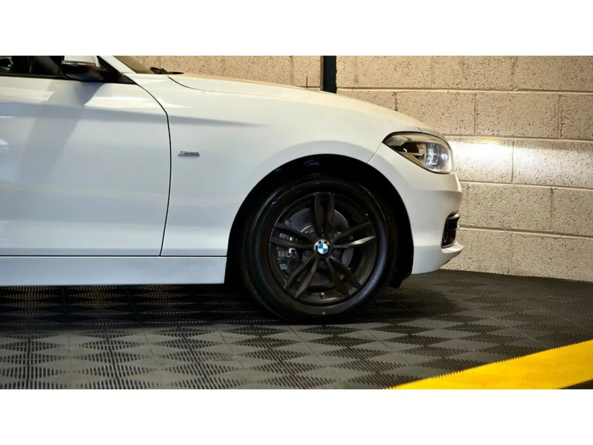 BMW 1-Series Hatchback, Diesel, 2016, White