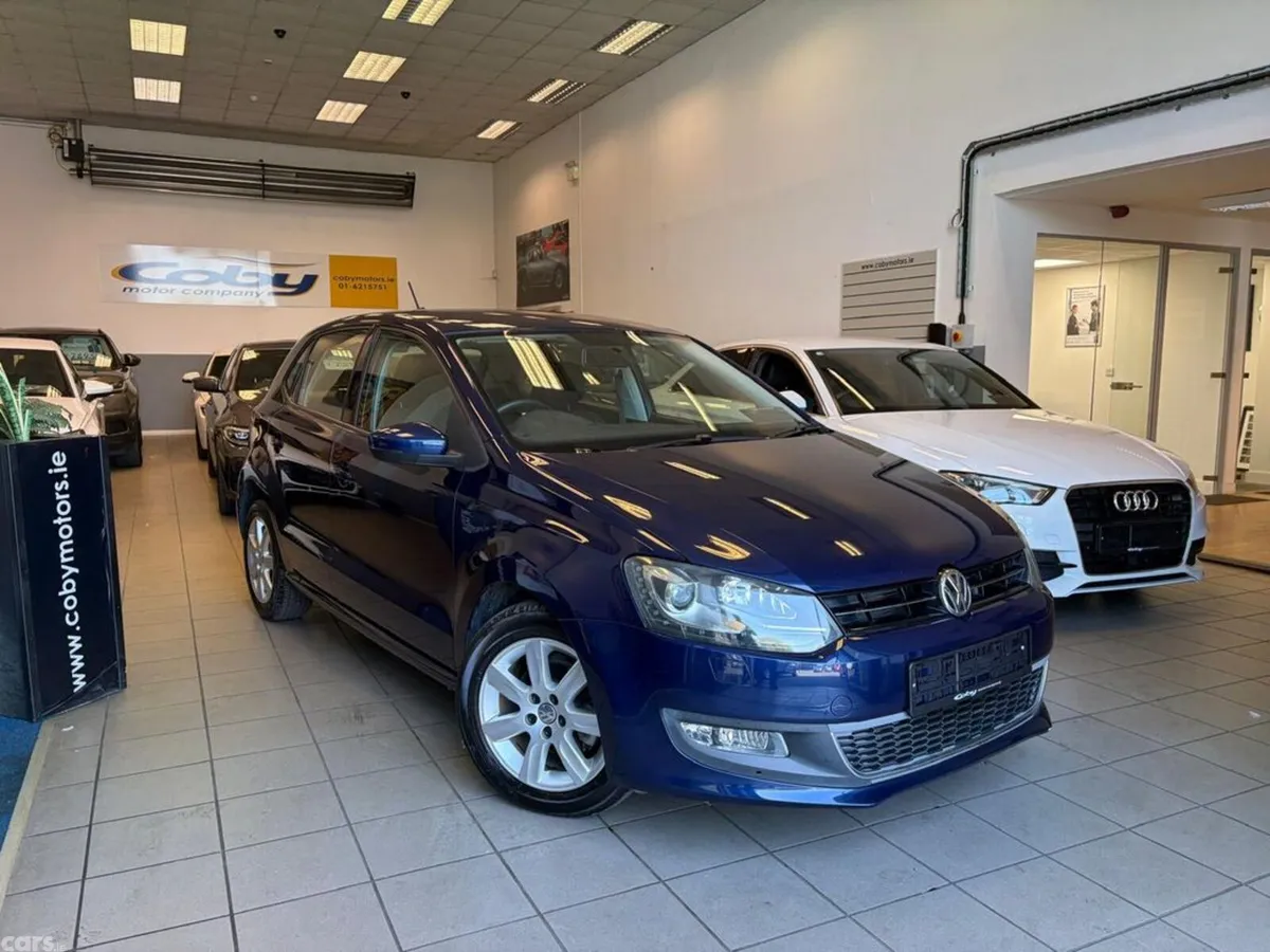 Volkswagen Polo Hatchback, Petrol, 2013, Blue
