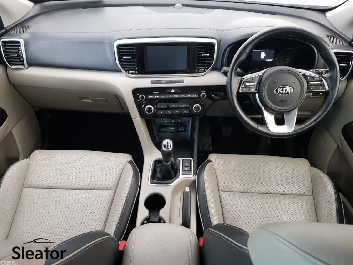 Kia Sportage MPV, Diesel, 2020, White