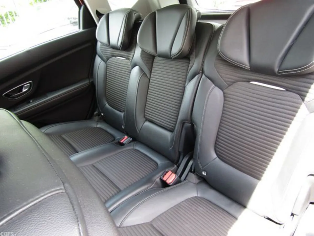 Renault Scenic Hatchback, Diesel, 2018, Red