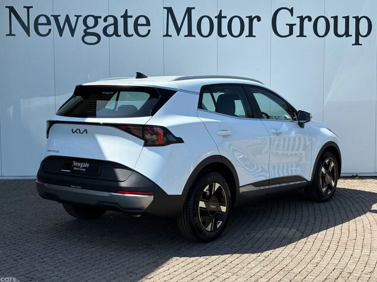 Kia Sportage SUV, Diesel, 2027, White