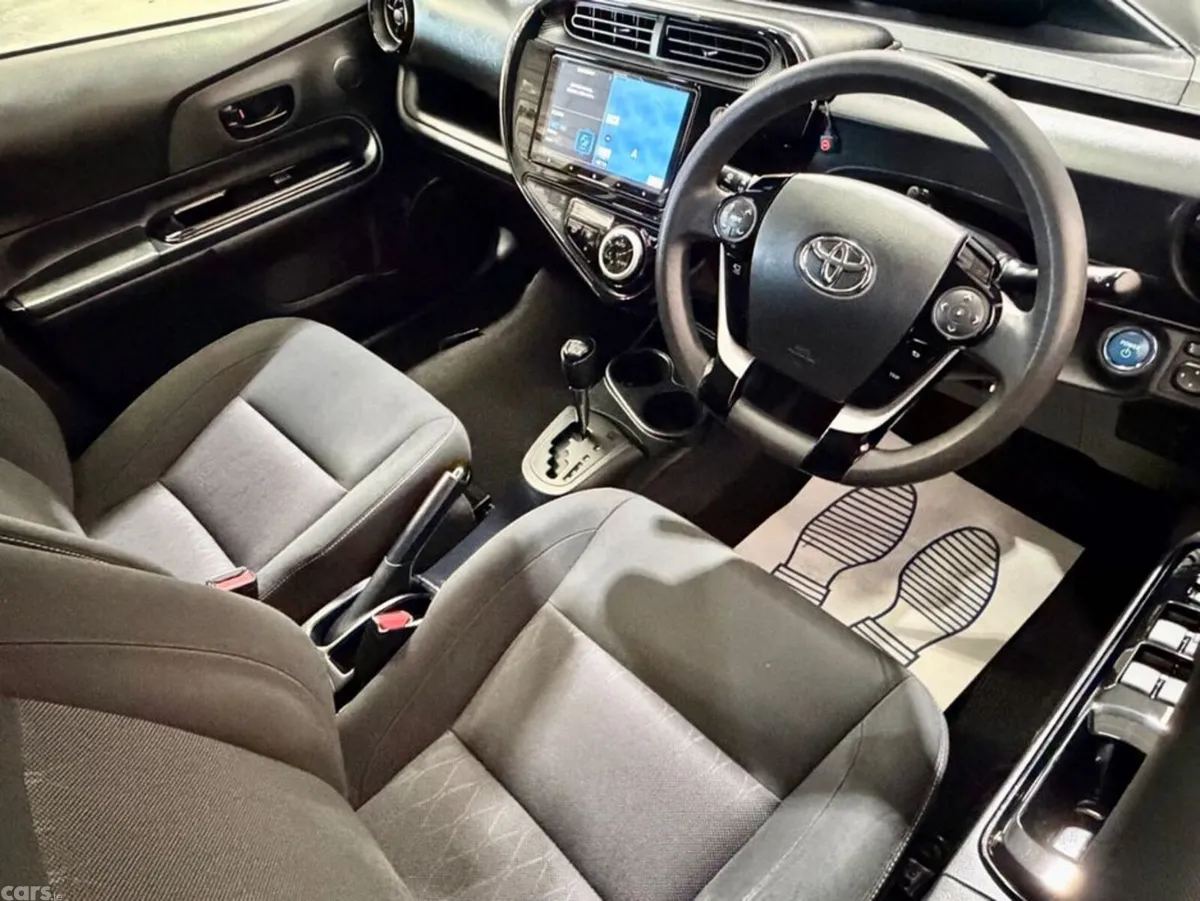 Toyota Aqua Hatchback, Petrol Hybrid, 2020, Blue