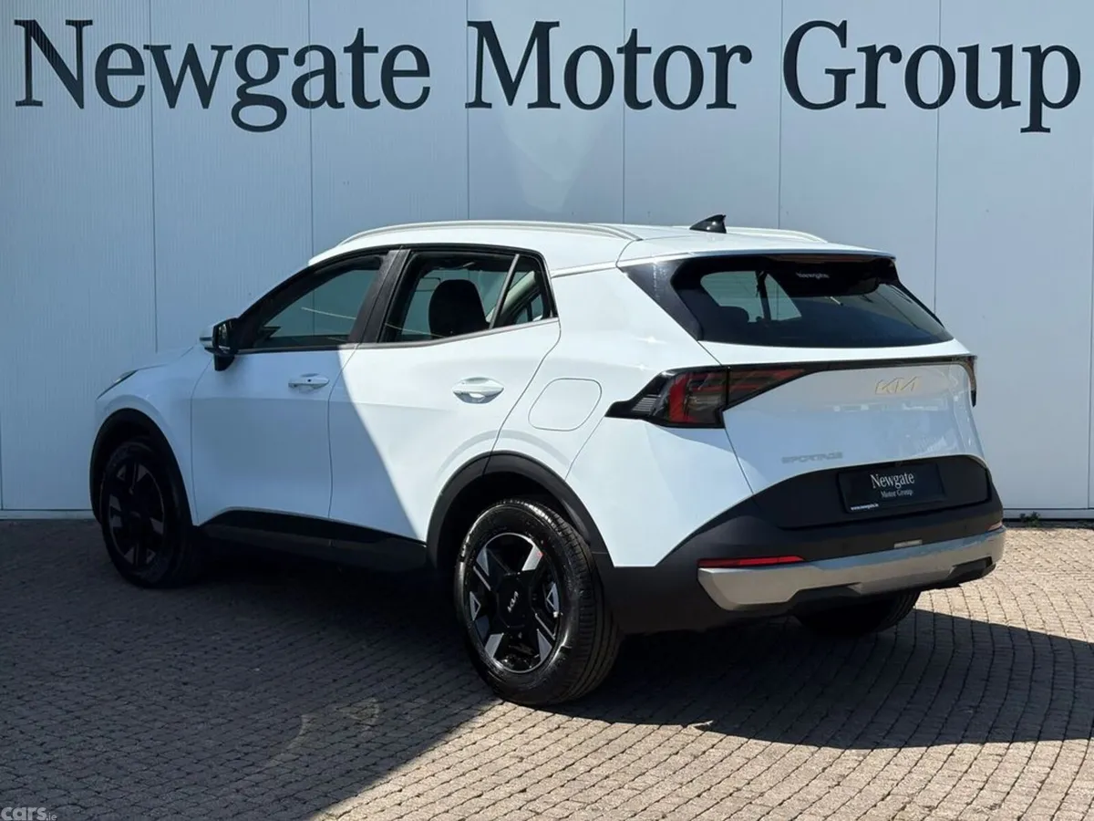 Kia Sportage SUV, Diesel, 2027, White