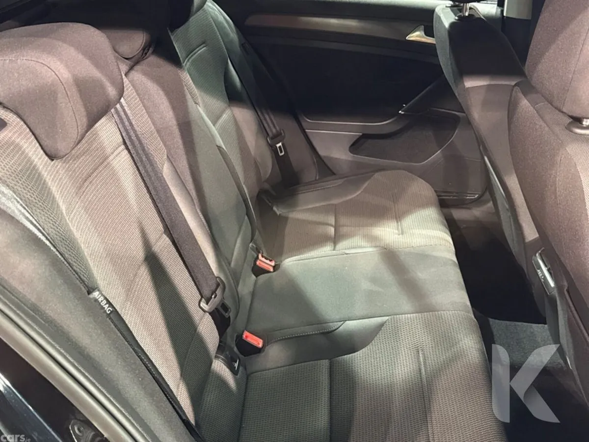 Volkswagen Golf Estate, Petrol, 2019, Black