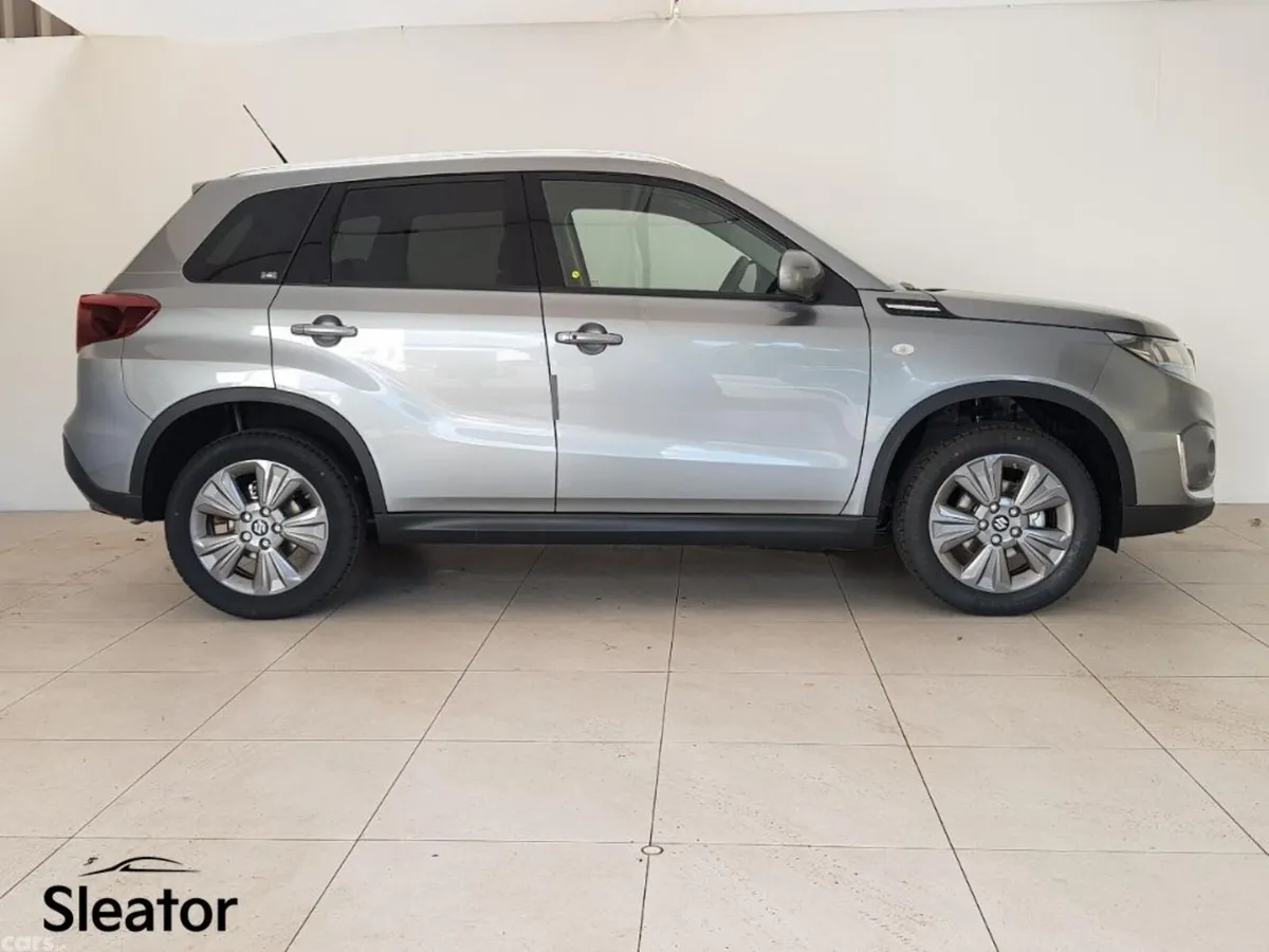 Suzuki Vitara Hatchback, Petrol, 2023, Grey