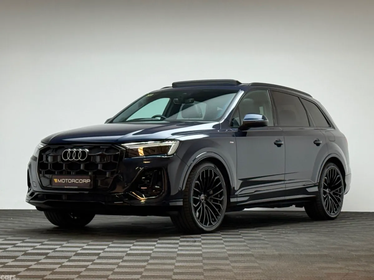 Audi Q7 SUV, Petrol Plug-in Hybrid, 2025, Blue