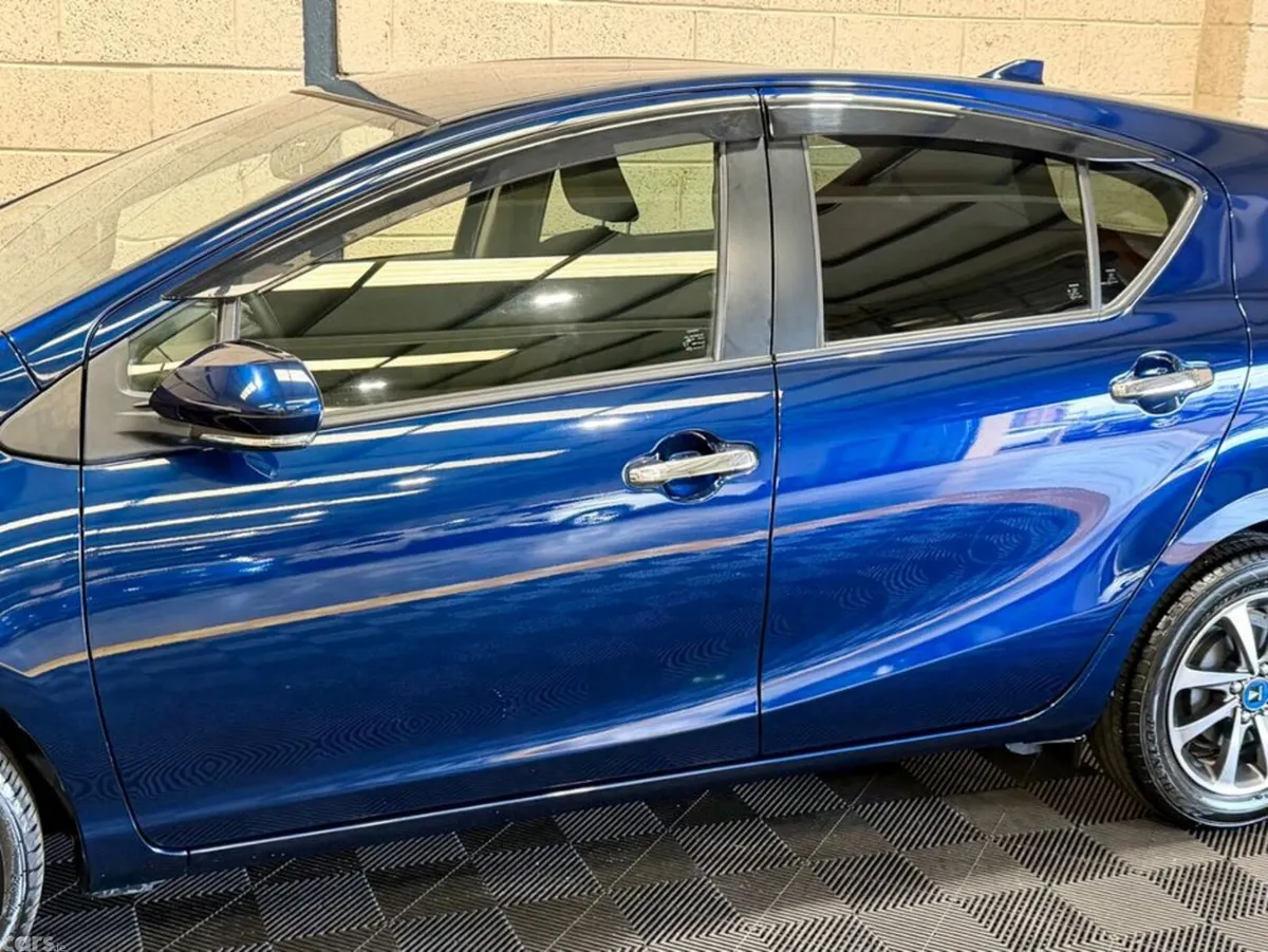 Toyota Aqua Hatchback, Petrol Hybrid, 2020, Blue