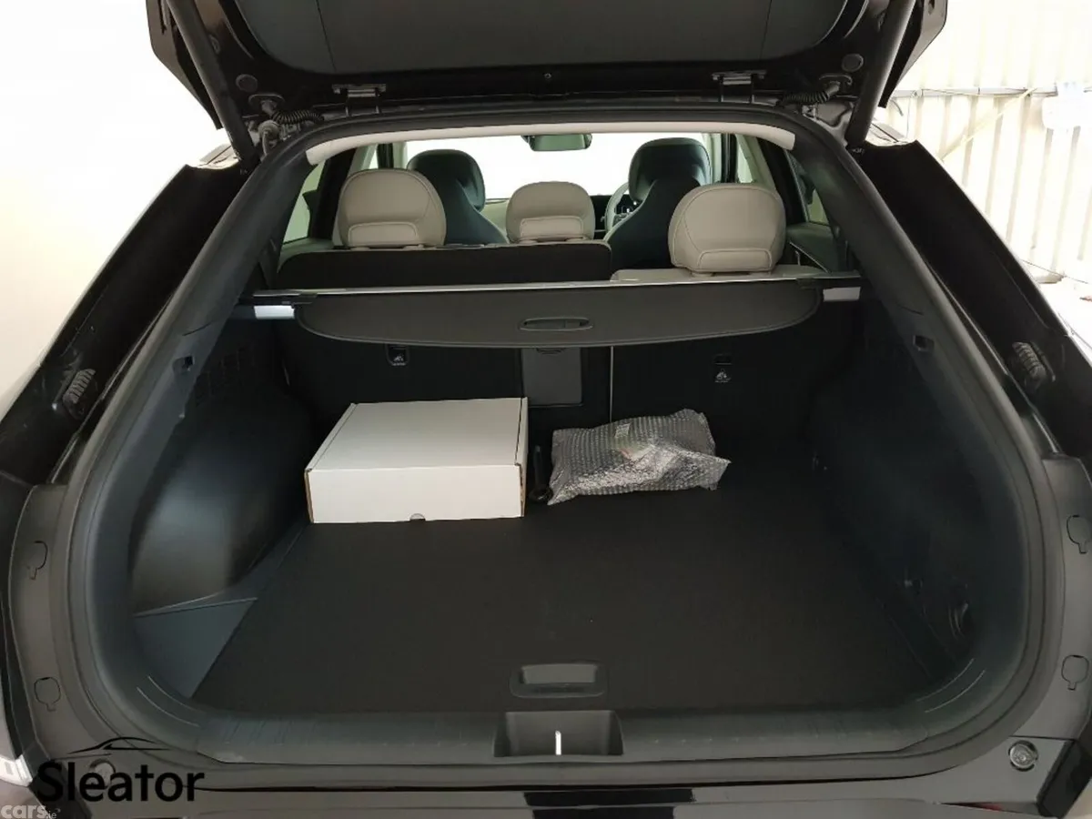 Kia EV6 SUV, Electric, 2026, Black
