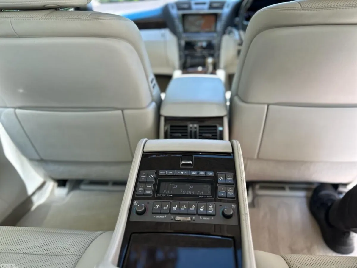 Lexus LS Saloon, Petrol Hybrid, 2008, Grey