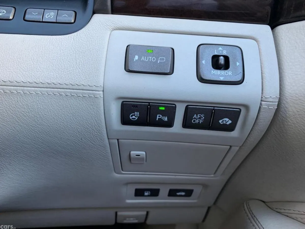 Lexus LS Saloon, Petrol Hybrid, 2008, Grey