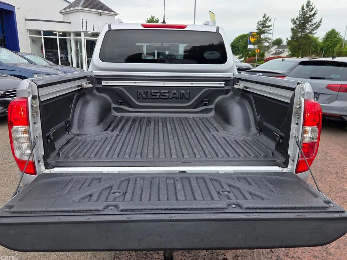 Nissan Navara Pick Up, Diesel, 2020, Silver