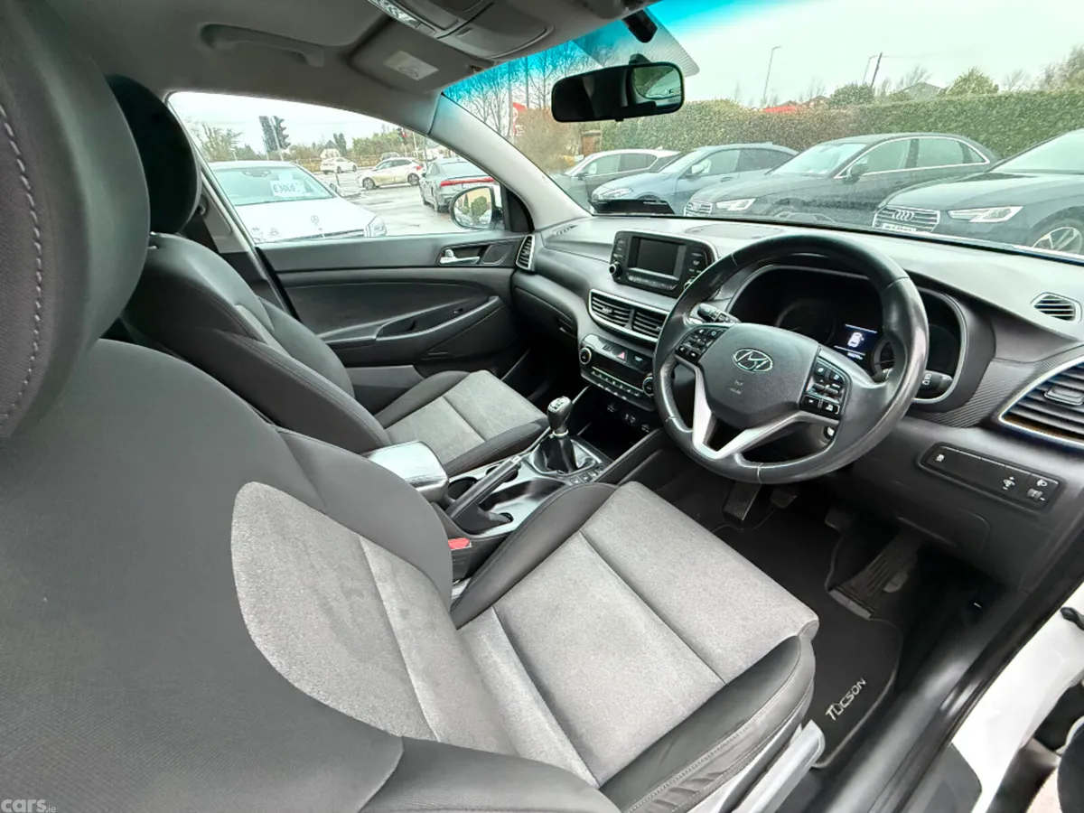 Hyundai Tucson MPV, Diesel, 2019, White