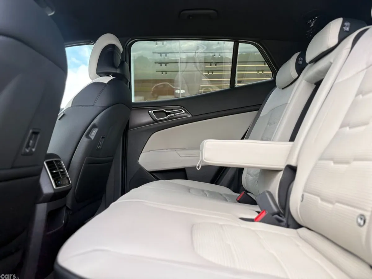 Kia Sportage SUV, Petrol Hybrid, 2027, Grey