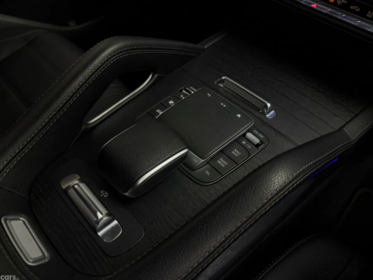 Mercedes-Benz GLE SUV, Petrol Plug-in Hybrid, 2024, Black