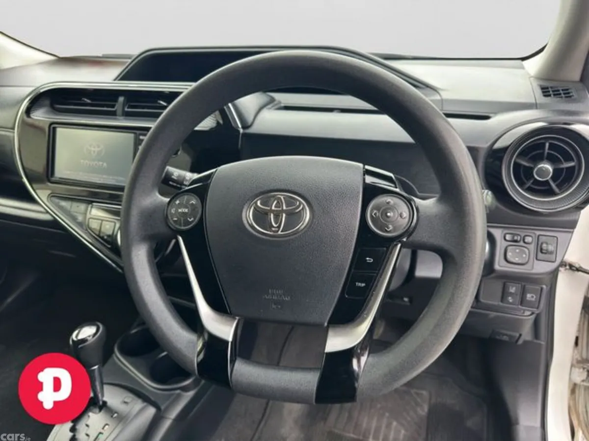 Toyota Aqua Hatchback, Petrol Hybrid, 2019, White