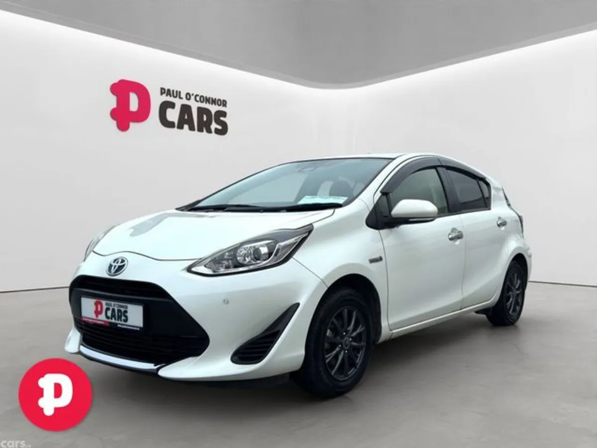 Toyota Aqua Hatchback, Petrol Hybrid, 2019, White