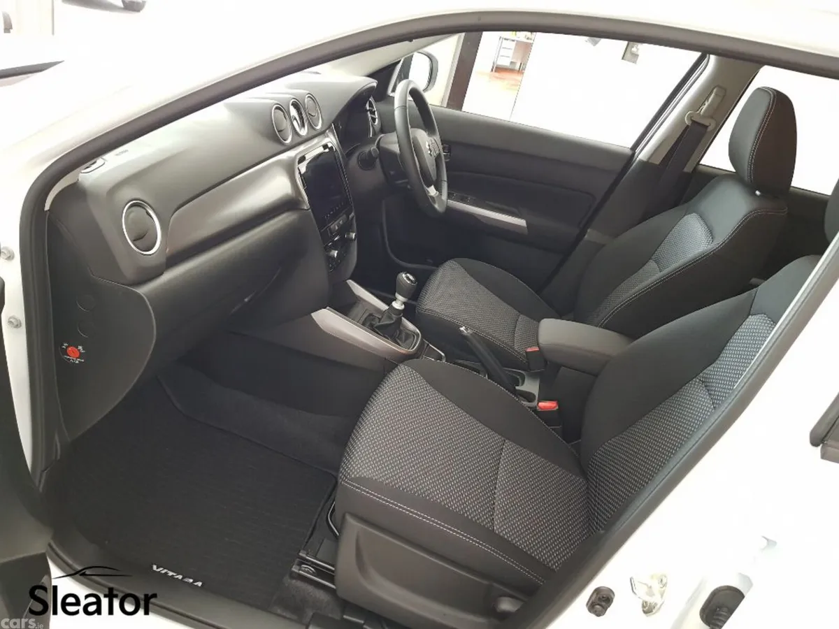 Suzuki Vitara SUV, Petrol Hybrid, 2027, White